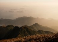 Pico Lantau, Isla Lantau, Hong Kong, China - foto de stock
