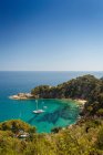 Vista elevada da praia de Tossa de Mar, Costa Brava, Espanha — Fotografia de Stock