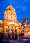 Скульптура Юджина, принца Савойського в Королівському палаці Буди, Будапешт. — стокове фото