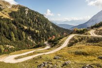 Caminho sinuoso, Monte Hochwanner, Montanhas Wetterstein, Baviera — Fotografia de Stock