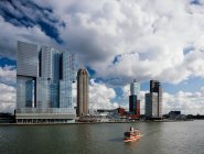Rotterdam, Wilhelminakade, Rotterdam, Niederlande — Stockfoto