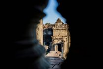 Window view of temple, Angkor Wat, Cambodia — Stock Photo