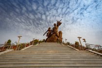 Памятник африканского Возрождения, Collines des Mamelles, Dakar, Sene — стоковое фото