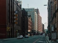 Calles abandonadas del centro de la ciudad en Manchester durante el período de bloqueo en la pandemia del Coronavirus. - foto de stock