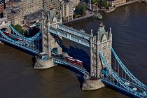 Reino Unido, Londres, Vista aérea de Tower Bridge - foto de stock