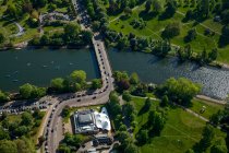 UK, London, Aerial view of Hyde Park and bridge over the Serpentine — стокове фото