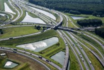 Pays-Bas, Zuid-Holland, Hoogvliet, Vue aérienne de la jonction routière — Photo de stock