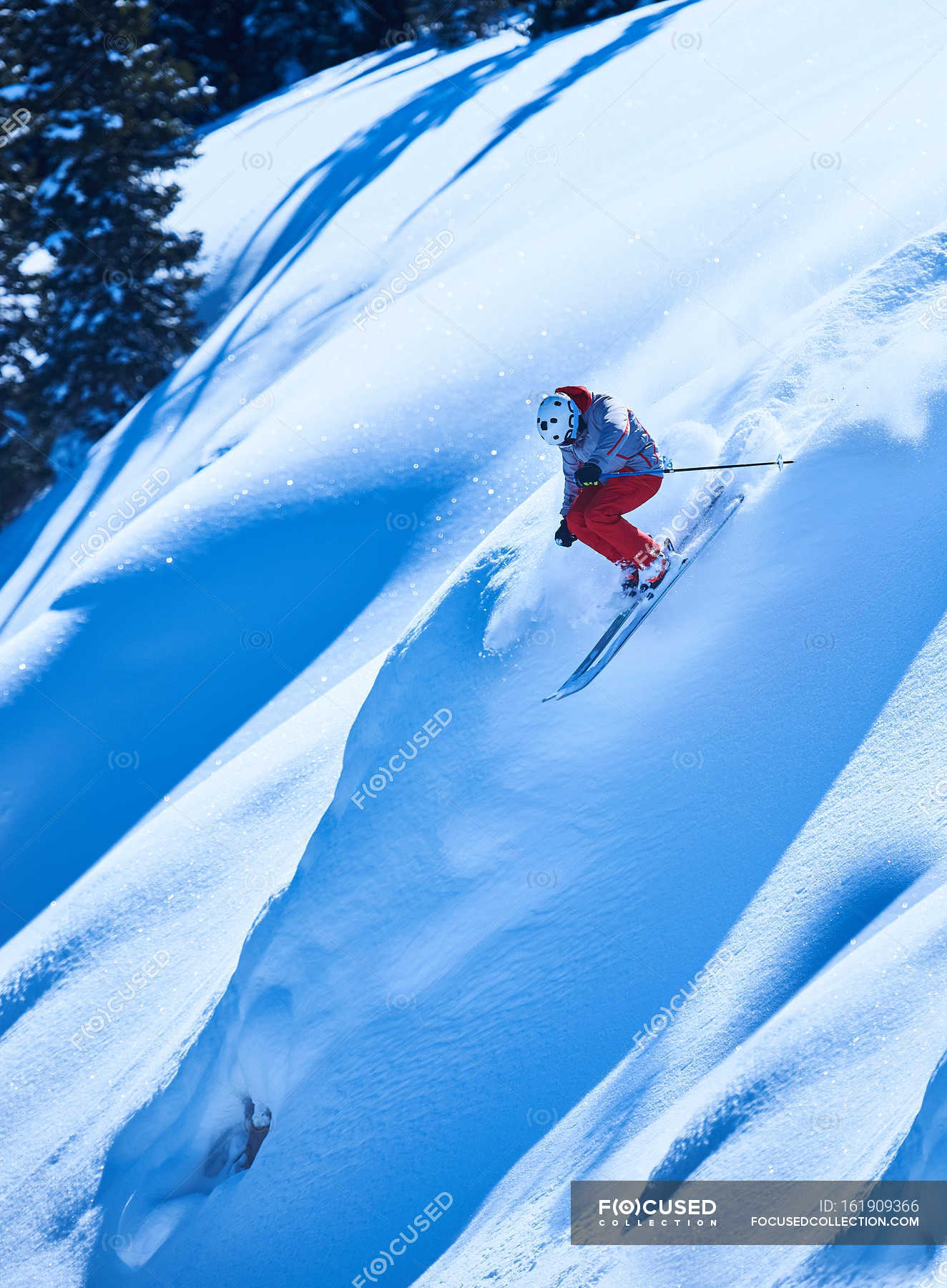 Man skiing down — freedom, skier Stock Photo 161909366