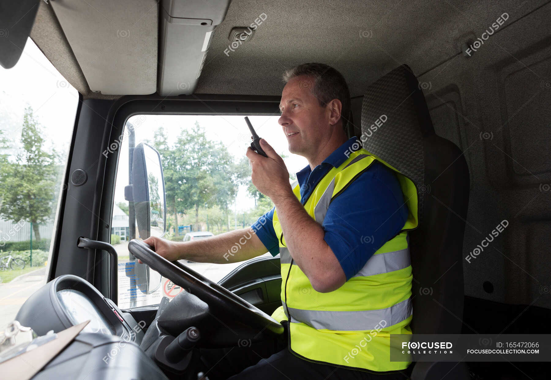 truck driver walkie talkie talk