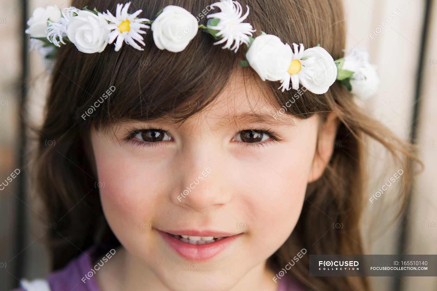 Close up of girl wearing flower crown — only female, Eye contact - Stock  Photo | #165510140