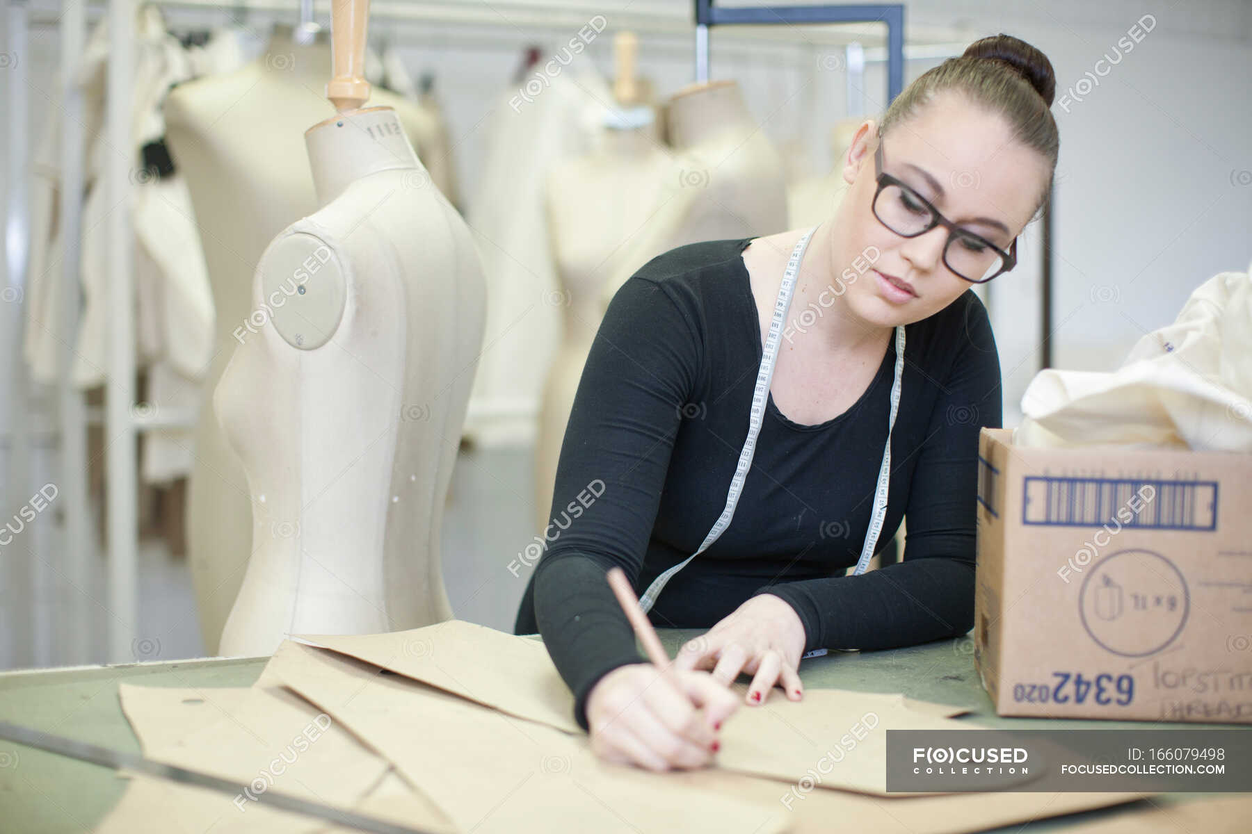 Fashion design student in class — designer, female Stock Photo