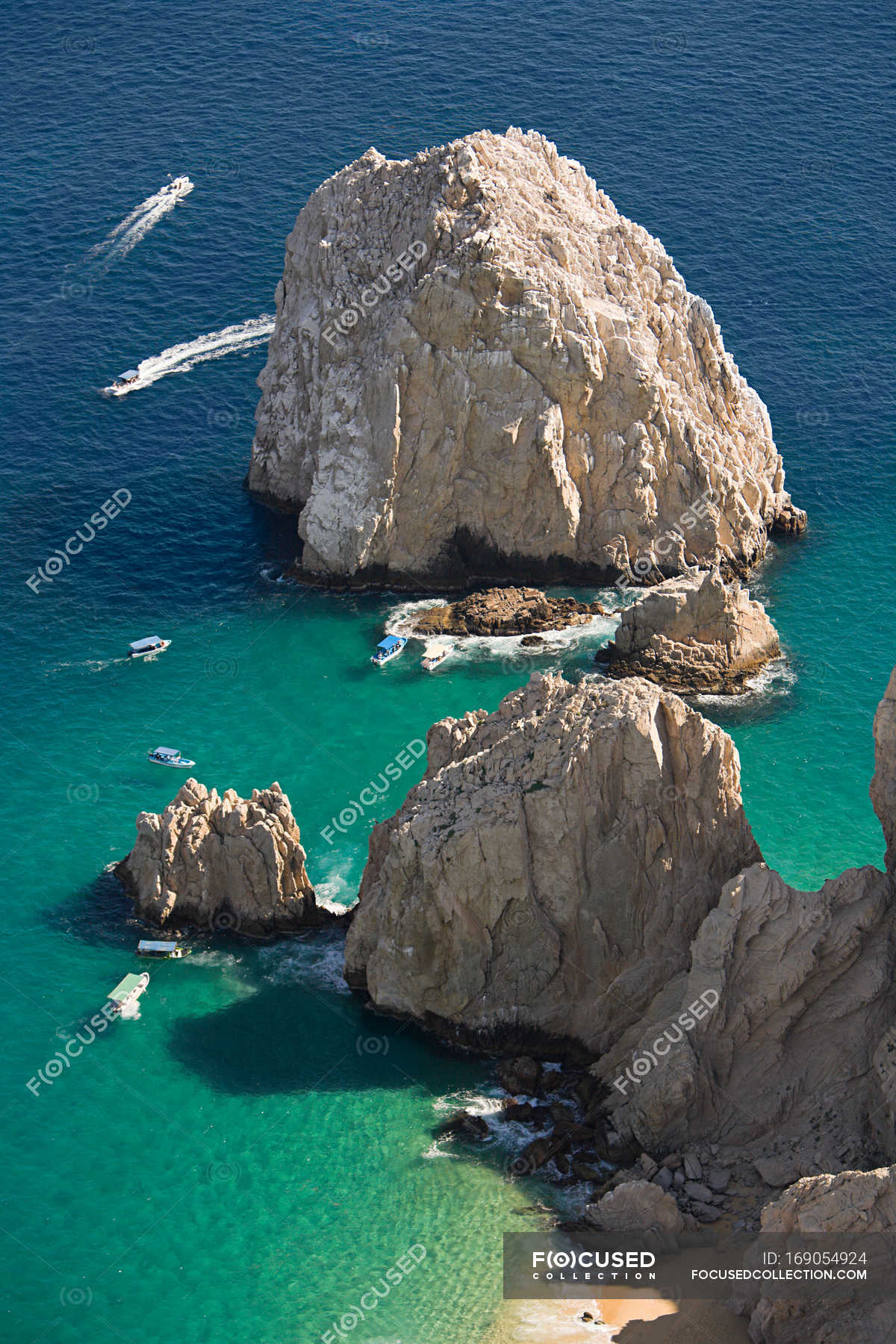 View of rocks and sea — mexico, scenics - Stock Photo | #169054924