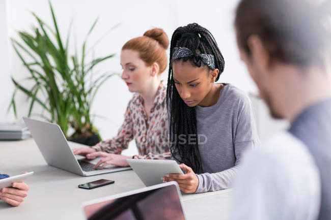 Colleagues in business meeting — Stock Photo
