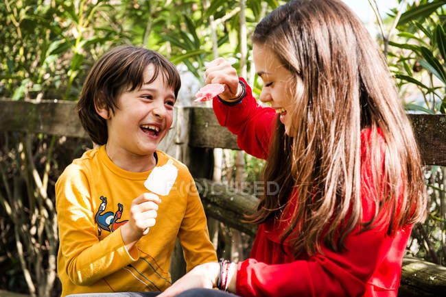 Young woman and boy — Stock Photo