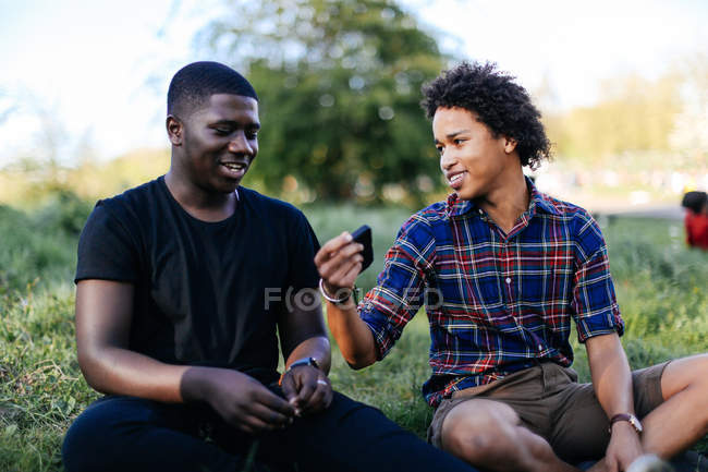 Two male friends — Stock Photo