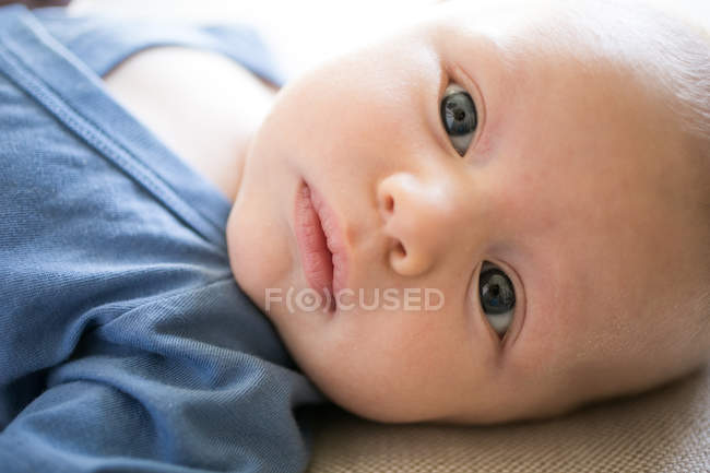 Portrait of young boy — Stock Photo