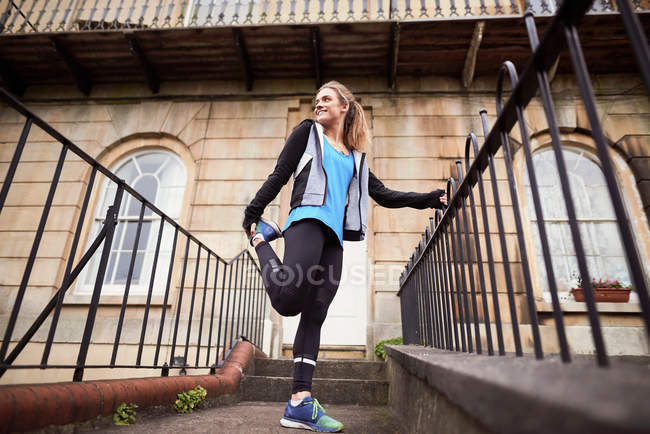 Jovem corredor feminino — Fotografia de Stock