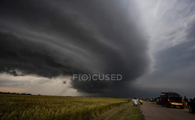Cacciatori di tempeste che guardano Arcus Cloud — Foto stock