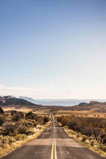 Vista de estrada vazia — Fotografia de Stock