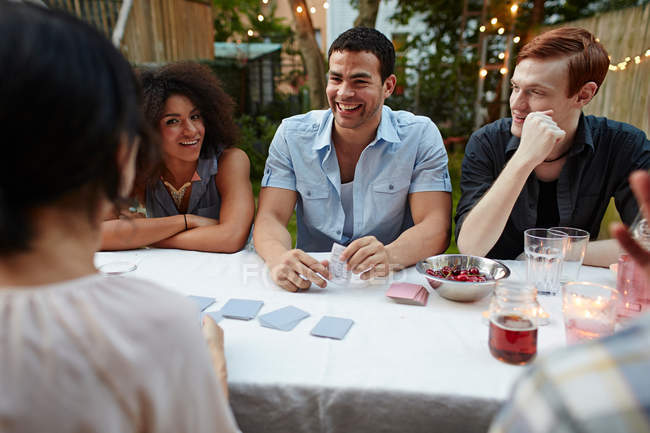 People playing card game — Stock Photo