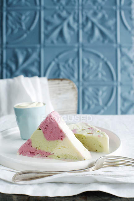 Prato de cunhas de sorvete — Fotografia de Stock