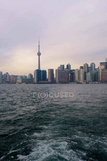 Toronto skyline città sull'acqua — Foto stock