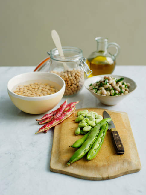 Different beans and pulses composition — Stock Photo
