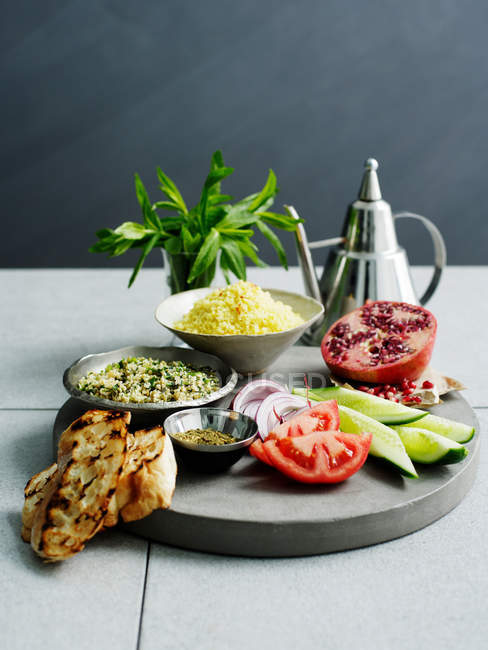 Seleção de ingredientes alimentares do Oriente Médio — Fotografia de Stock