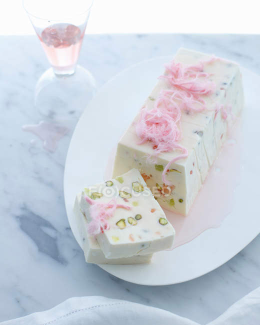 Moroccan terrine with pistachio and Turkish delight — Stock Photo