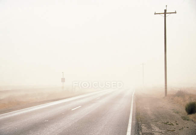 Strada di campagna vuota — Foto stock