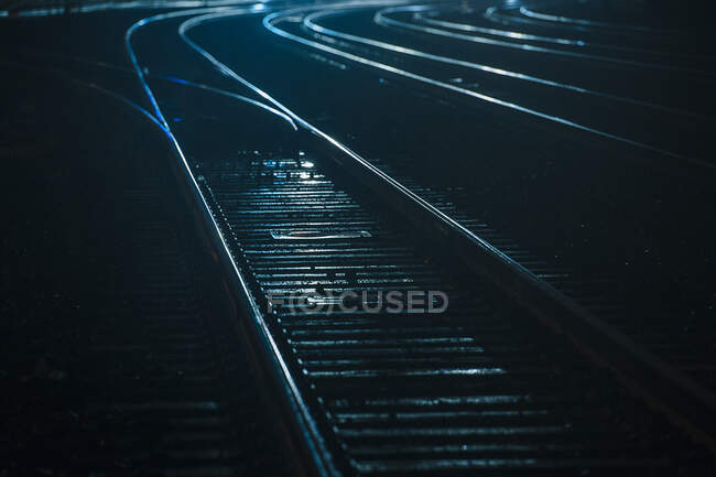 Trilhas de trem à noite, Seattle, EUA — Fotografia de Stock