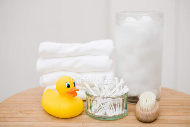 Аксесуари для ванної кімнати дитини — стокове фото
