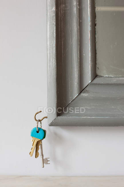 House keys on hook — Stock Photo