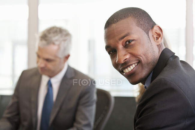 Office manager and interview candidate — Stock Photo