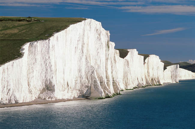 Scenic view of Seven sisters white chalk cliffs — Stock Photo