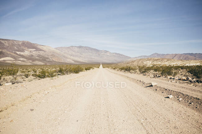 Route dans le désert — Photo de stock