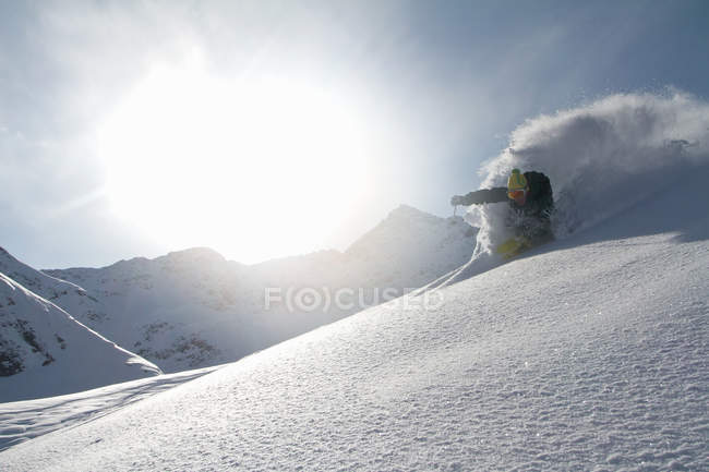 Man skiing off piste in Kuhtai , Tirol, Austria — Stock Photo