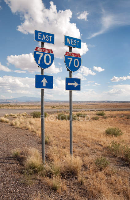 Panneaux est et ouest Interstate 70 — Photo de stock