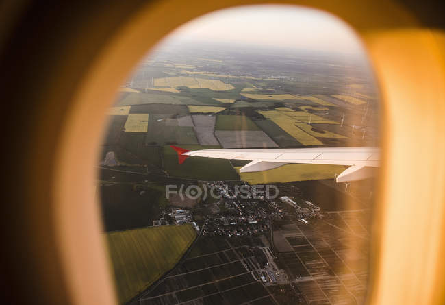 Вид с самолета, следующего по маршруту Гельзенкирхен-Берлин, Германия — стоковое фото