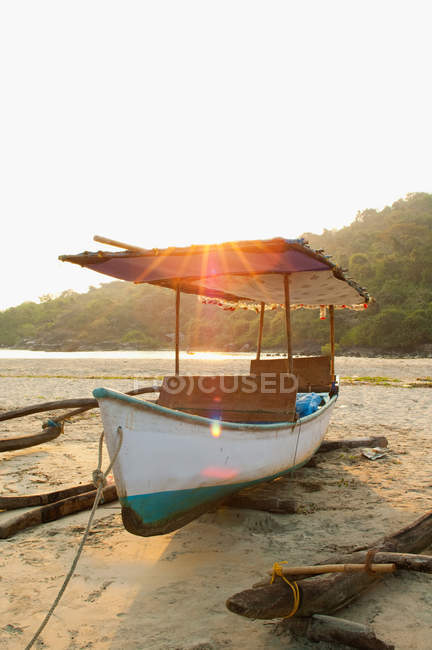 Barco na praia em Palolem — Fotografia de Stock