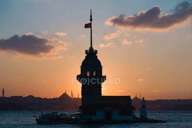 Scenic view of Maidens tower at sunset — Stock Photo