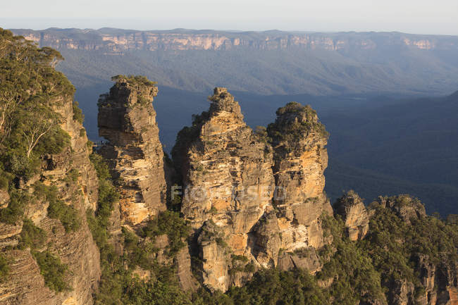 Three Sisters rock formation Jamison Valley — Stock Photo
