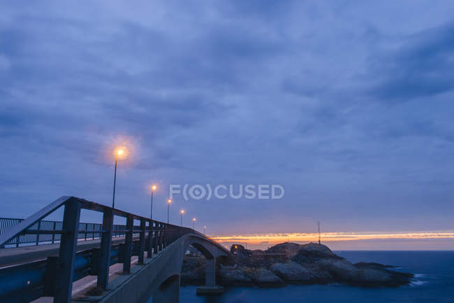 Coastal crossing at dusk — Stock Photo