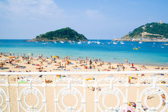 Ondarreta Beach, San Sebastian, País Basco Espanha — Fotografia de Stock