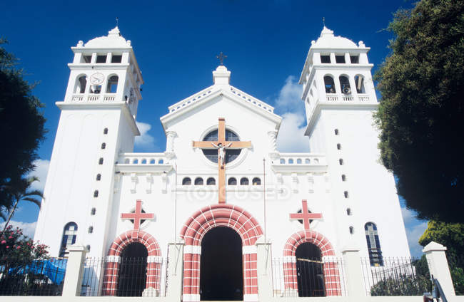 Observando a vista da Catedral em El Salvador — Fotografia de Stock
