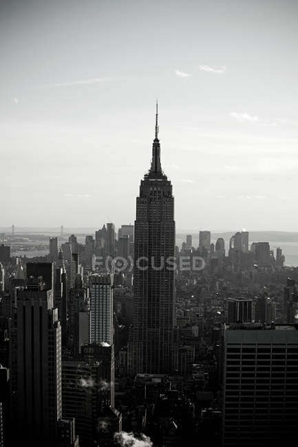 Veduta aerea dell'Empire State Building e del paesaggio urbano di New York — Foto stock