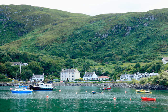 Scenic view of Mallaig harbour — Stock Photo