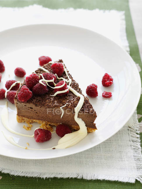 Chocolate cake with berries — Stock Photo