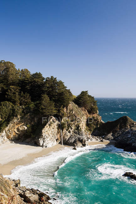 Vista de Coastline, Monterey - foto de stock