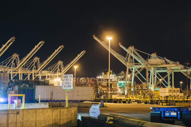 Container port at Puget Sound — Stock Photo
